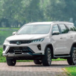 Xe 7 chỗ - ảnh 297